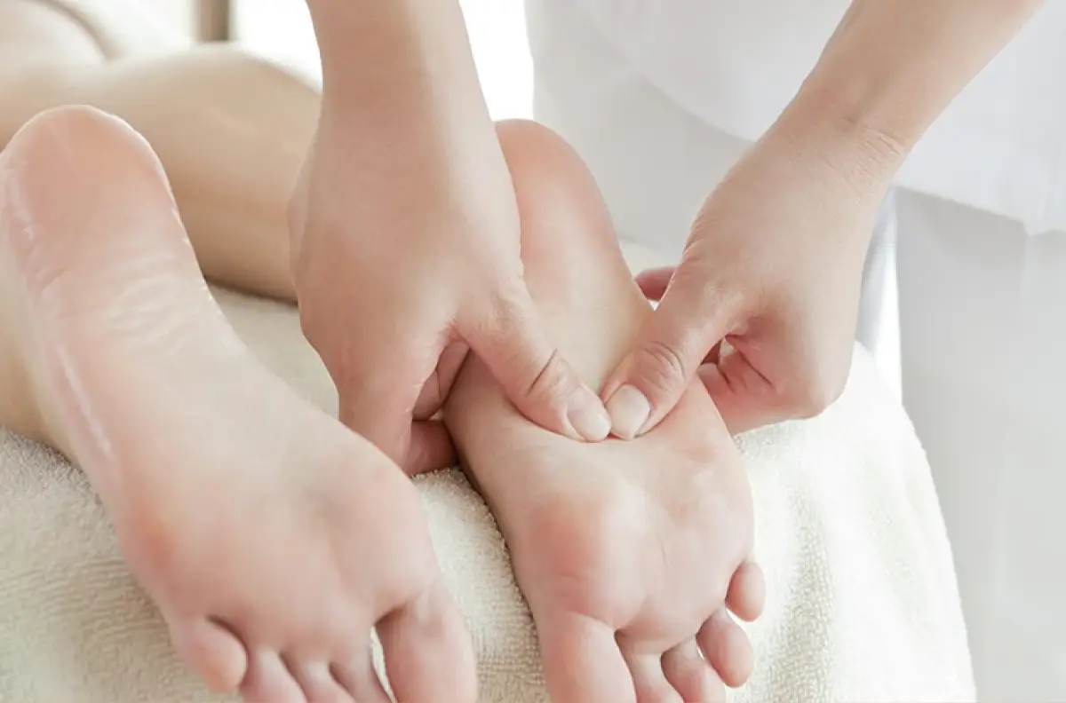 foot reflex massage